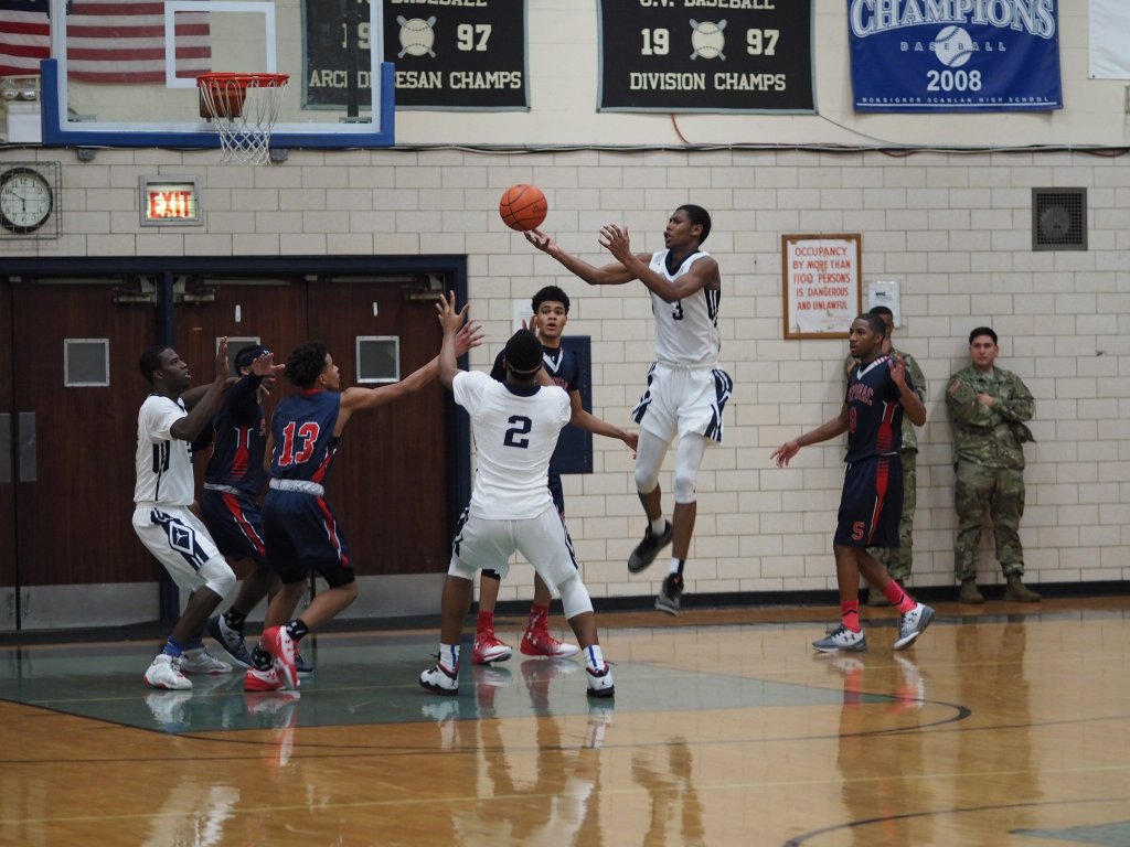 Scanlan Upsets First-Place Stepinac In CHSAA Bronx/Westchester Battle